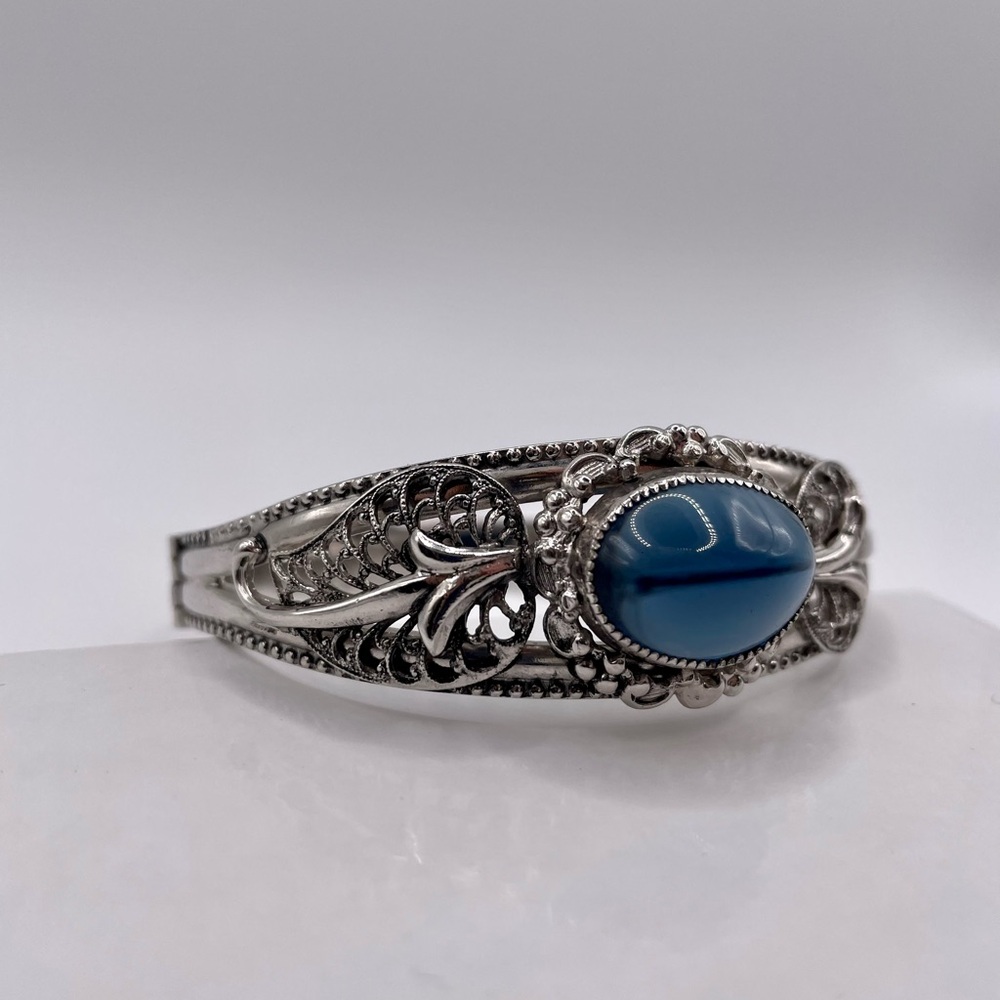 Silver Tone Filigree Blue Glass Cabochon bracelet Hinged